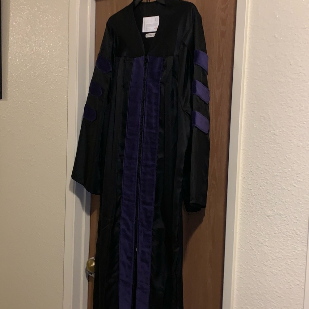 Jostens Doctoral Graduation Gown